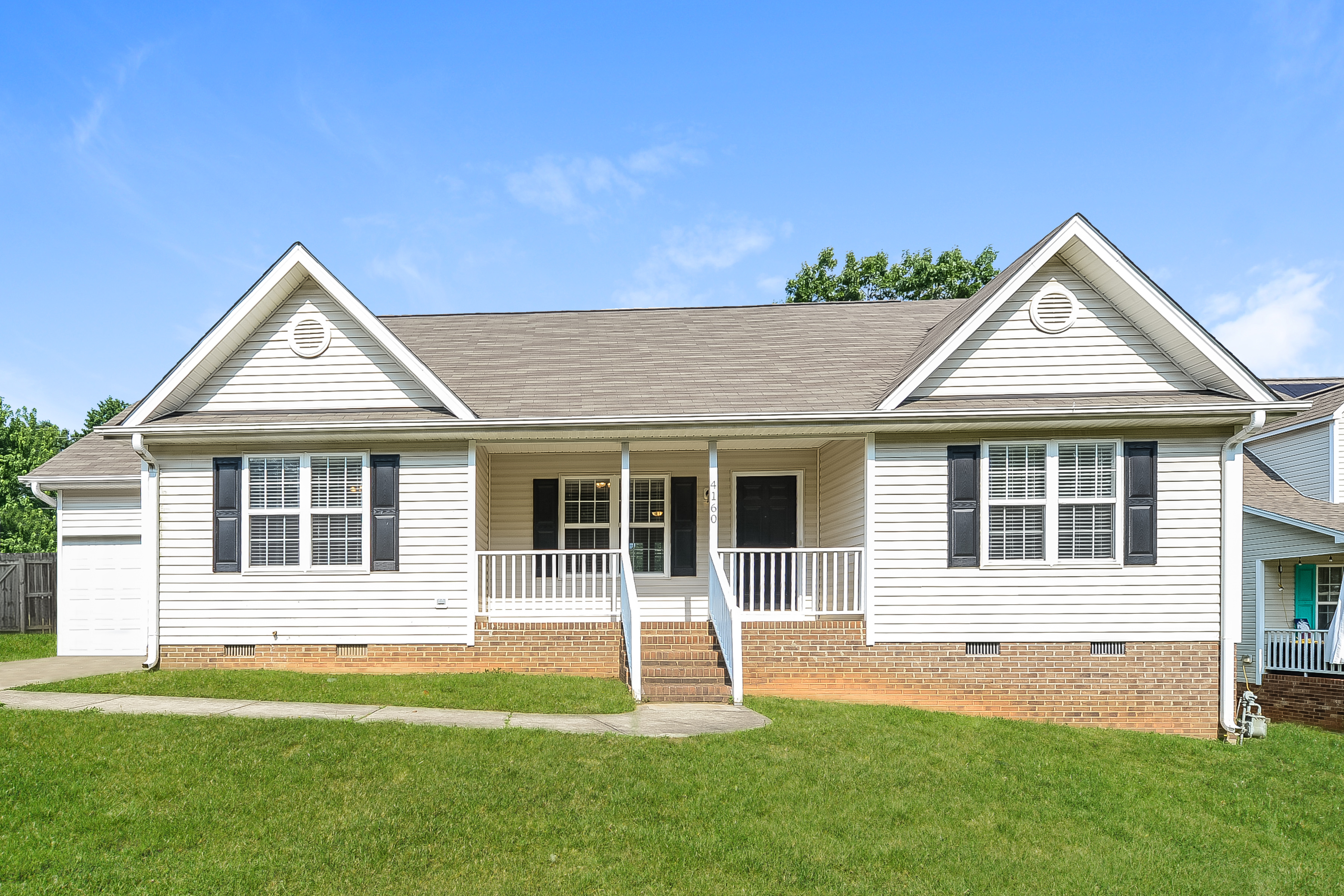 4160 Meredith Woods Ln Winston-Salem, NC 27107
